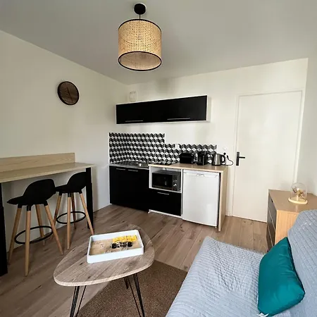 Agreable Studio Calme - Proche Tramway Et Centre Nantes Exterior foto